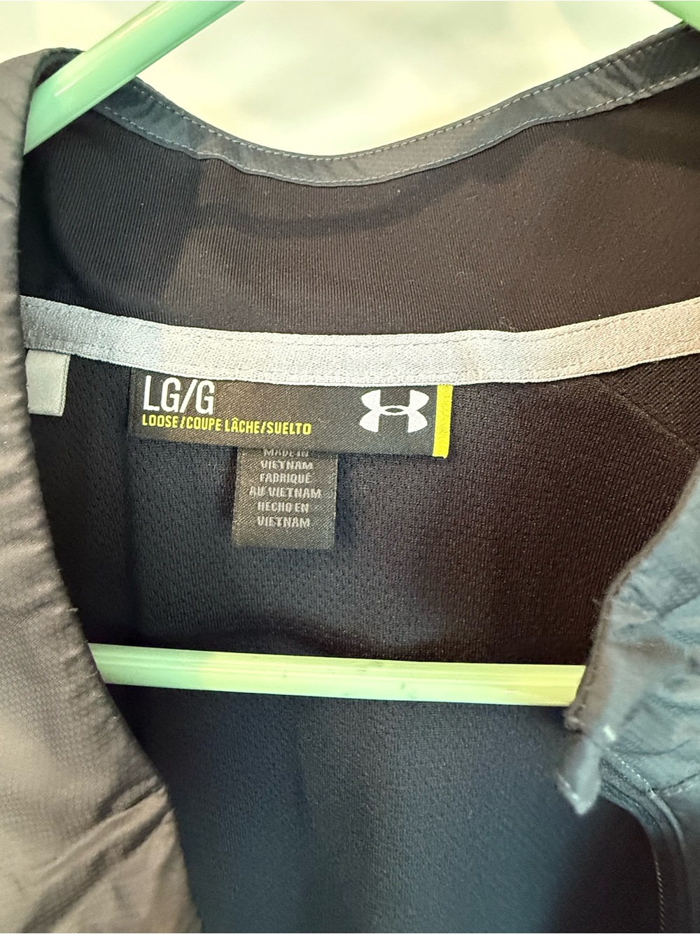 Men’s Large Under Armour Jacket